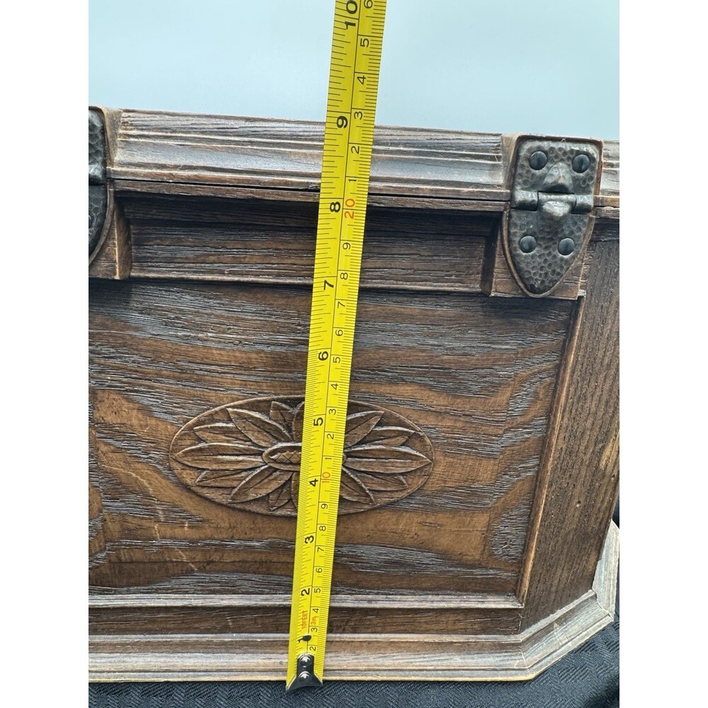 Vintage Lerner Faux Wood Sewing Box with Plastic Insert for Notions and Handle - Picture 3 of 6